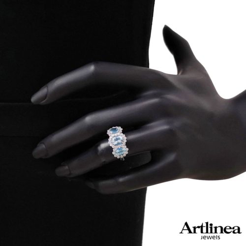 Gold ring with diamonds and aquamarine