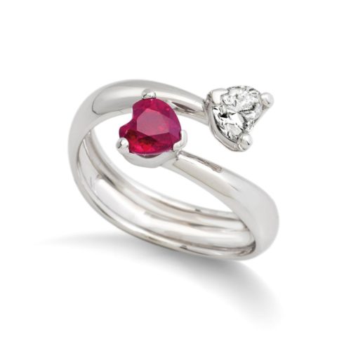 Contrarie ring in 18 kt white gold, with heart cut diamond and heart cut precious stone - AD956