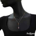 Photo to be taken as a reference for the size of the jewel.