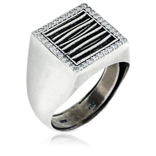 Burnished 925 silver shield ring with riviera of stones and grooved motif - ZAU020