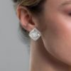 Photo to be taken as a reference for the size of the jewel.