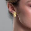 Photo to be taken as a reference for the size of the jewel.