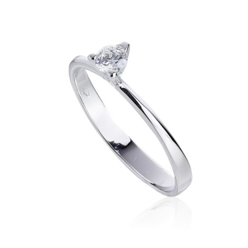 Solitaire Ring with Natural Diamond