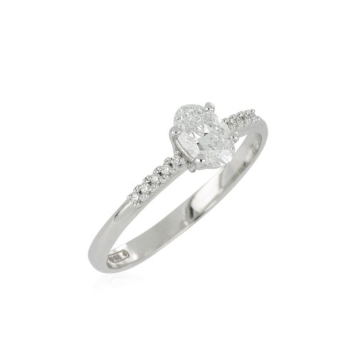 18kt white gold ring with certified oval diamond